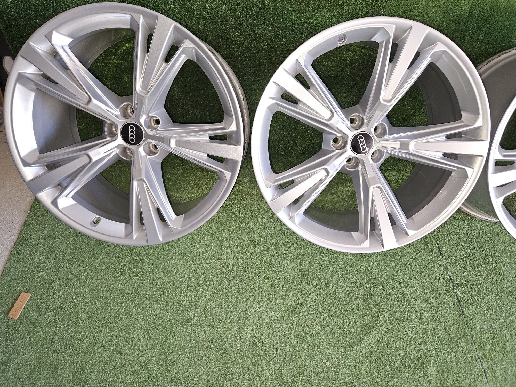 Sprzedam Alufelgi Orginalne Audi 5x112 21 Q7 Q8