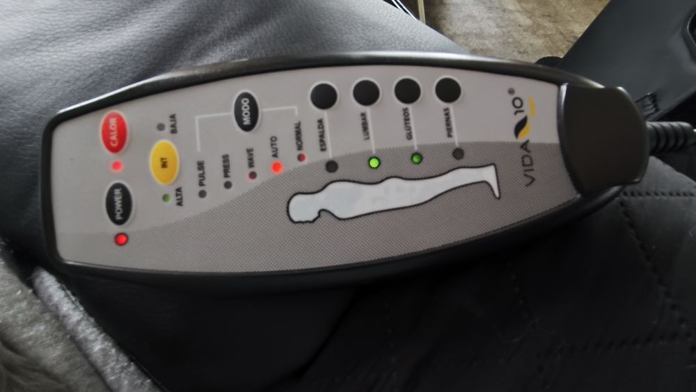 Cadeirão reclinável.