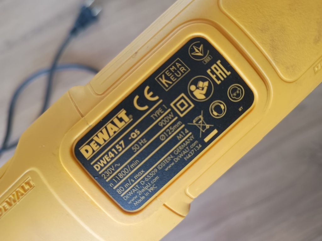 Szlifierka kątowa sieciowe DeWalt 900 W 230 V