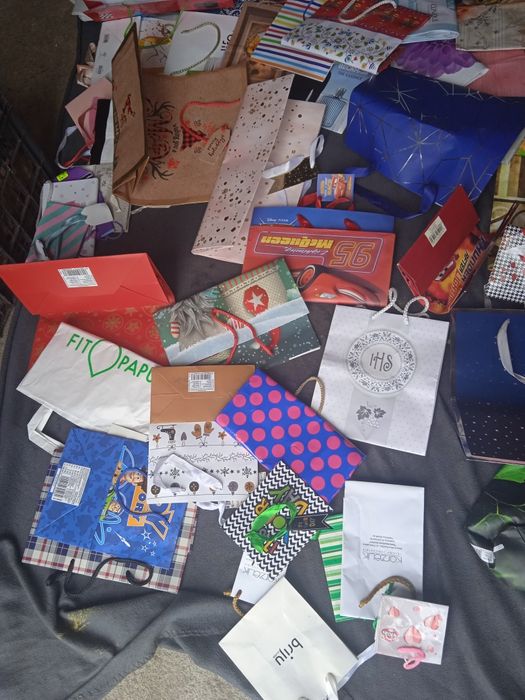 Torebki okolicznościowe na prezety