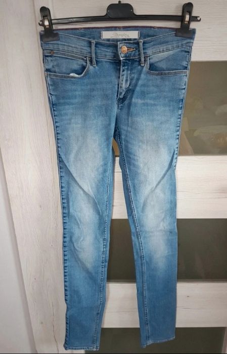 Spodnie wrangler w26l32 piękne rurki niebieskie dopasowane