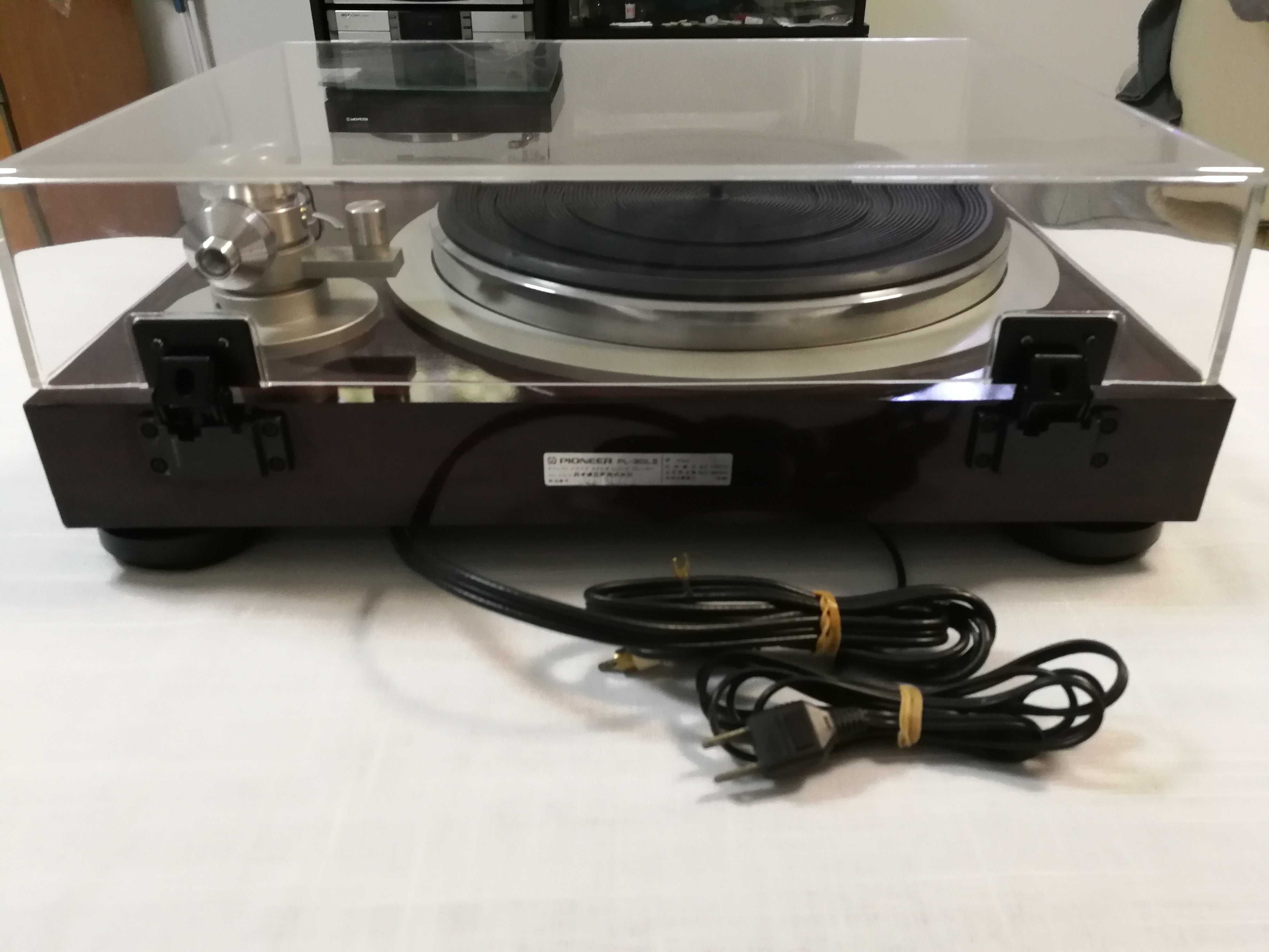 Gramofon Pioneer PL-30LII