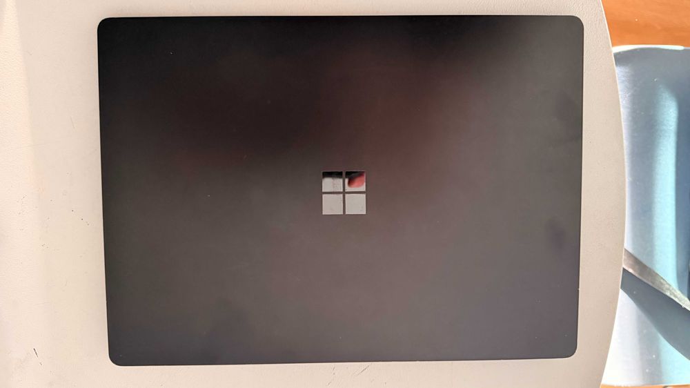 Surface Laptop 4 – i5 | 16GB RAM | 512GB SSD - Preto