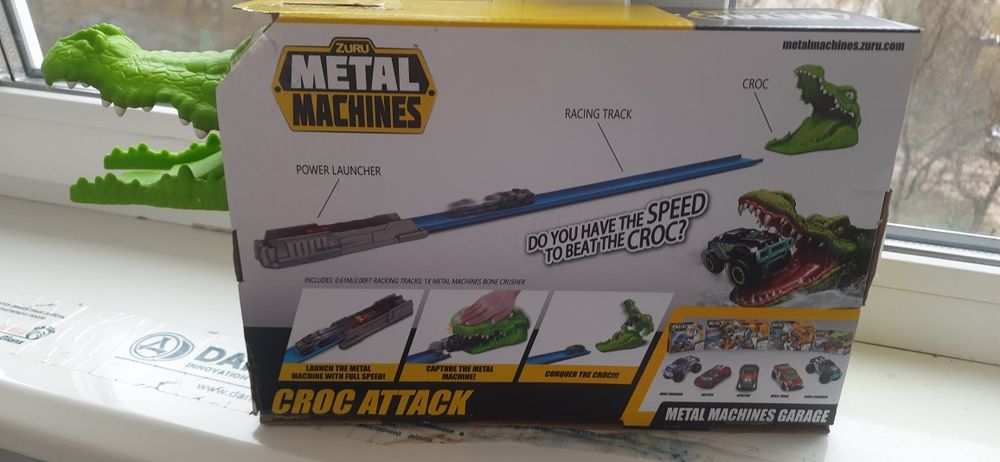 Гоночный трек с машиной