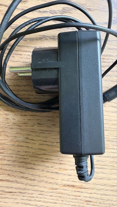 Ładowarka 19.2V do monitora LG