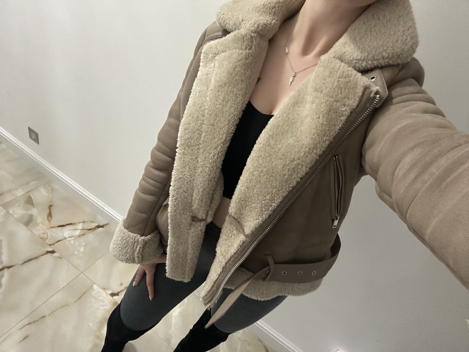 Jak nowa zamszowa kurtka Stradivarius