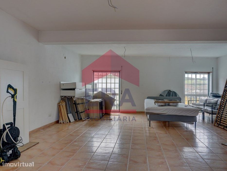 Arrecadação com 69 m2