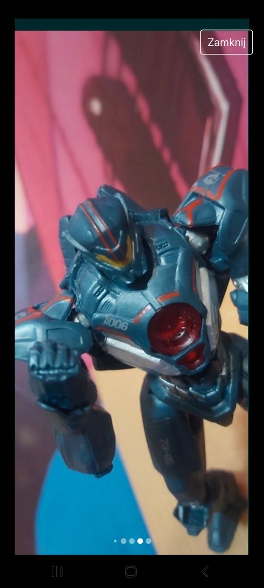 Figurka Pacific Rim Gipsy Avenger akcesoria części ruchome .