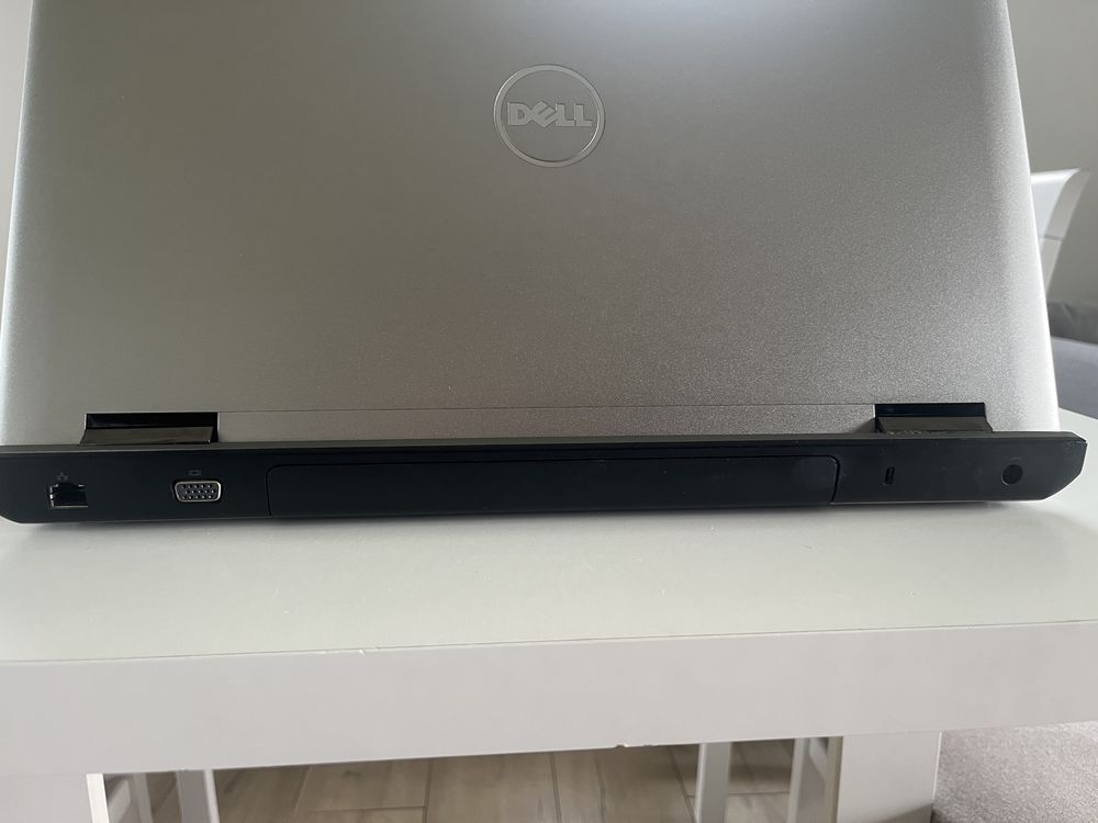 Laptop Dell Vostro 3750, Ekran 17 cali, Core i7, 16gb ram, 512 GB SSD