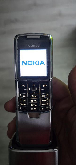 Sprzedam Nokia 8800 silver