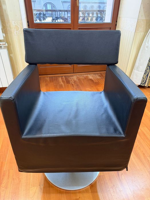 Перукарське крісло