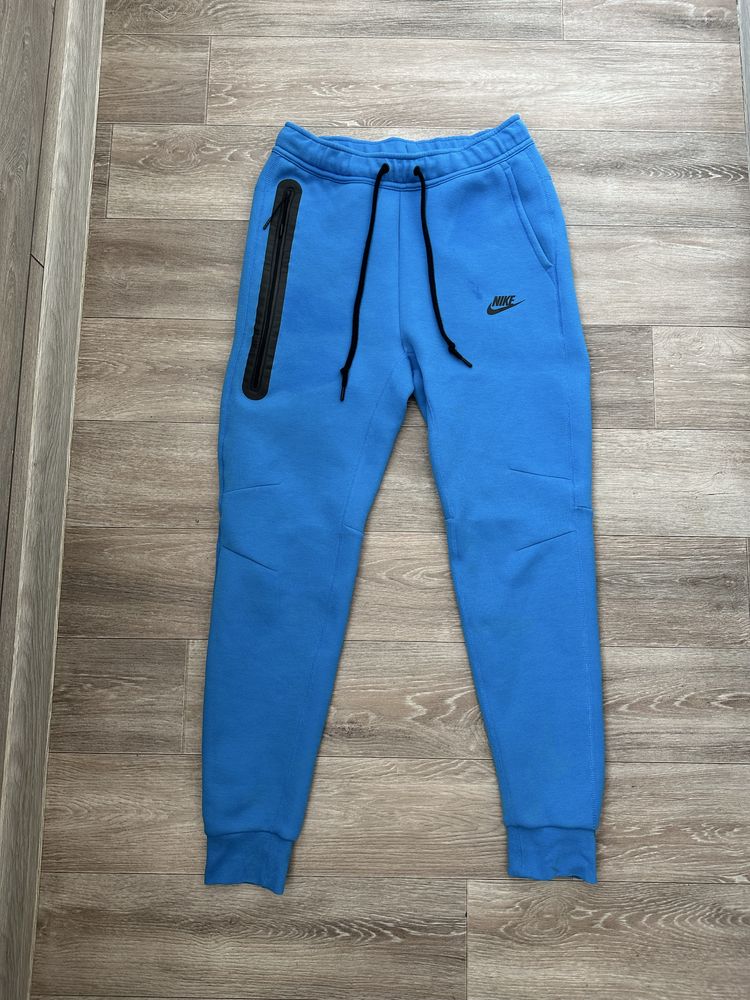 Костюм Nike Tech Fleece