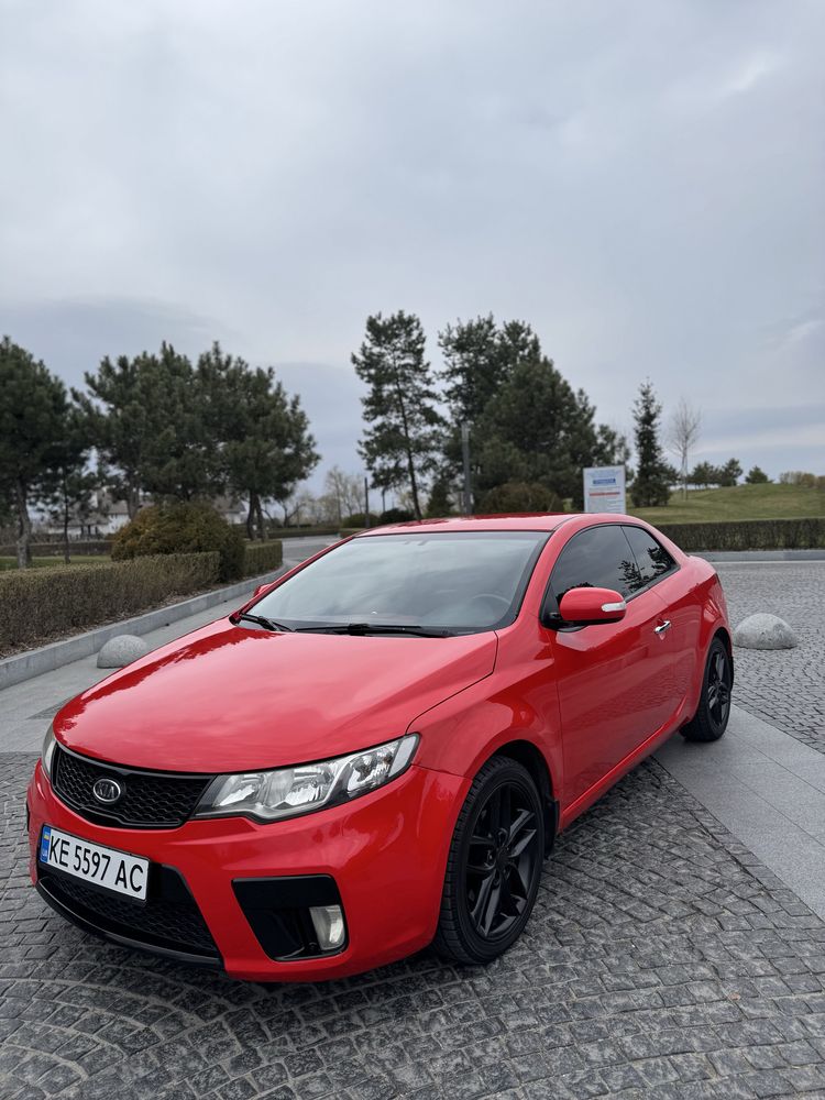 Автомобиль kia cerato