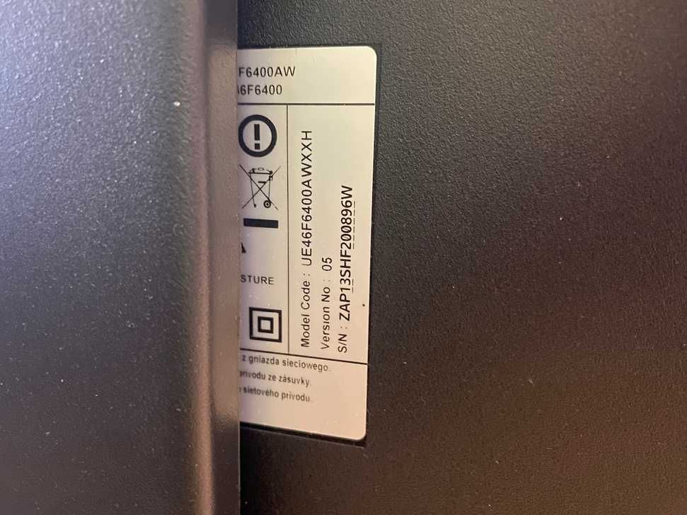 Telewizor Samsung UE46F6400 z 3D i konsola PS3