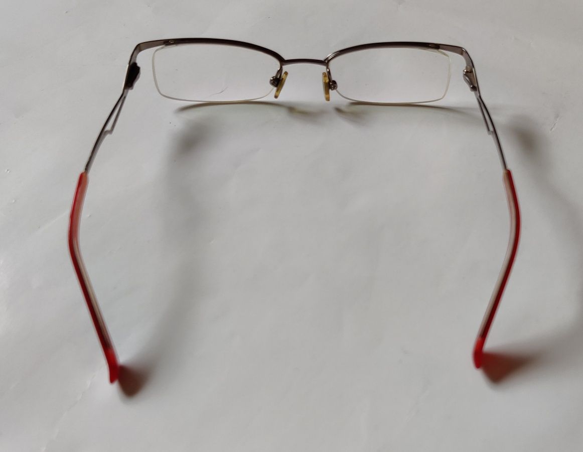 Okulary korekcyjne oprawki aluminiowe czerwone - 1 zestaw krótkowzrocz