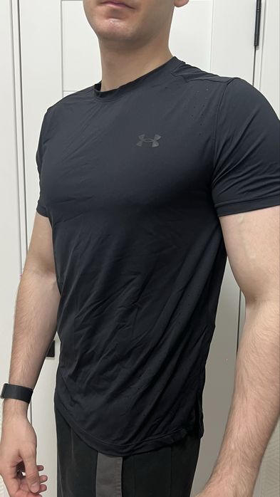 Спортивна футболка Under Armour