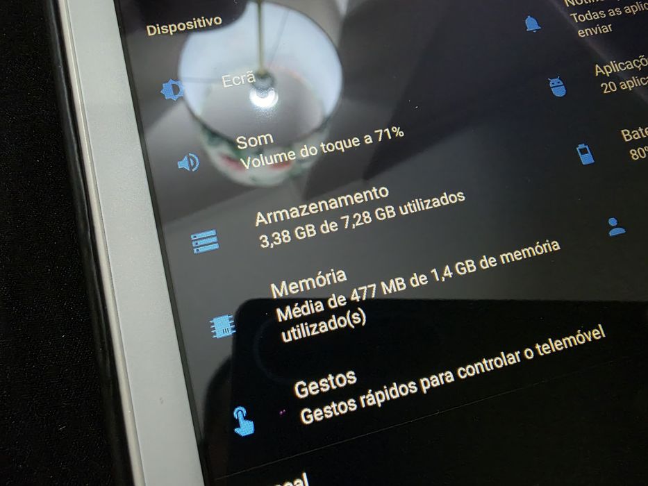 Samsung Tab E , versão wifi e Cartão SIM