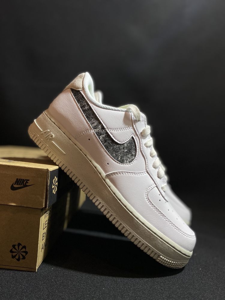 Женские кроссовки Nike AIR Force 1 07 SE оригинал