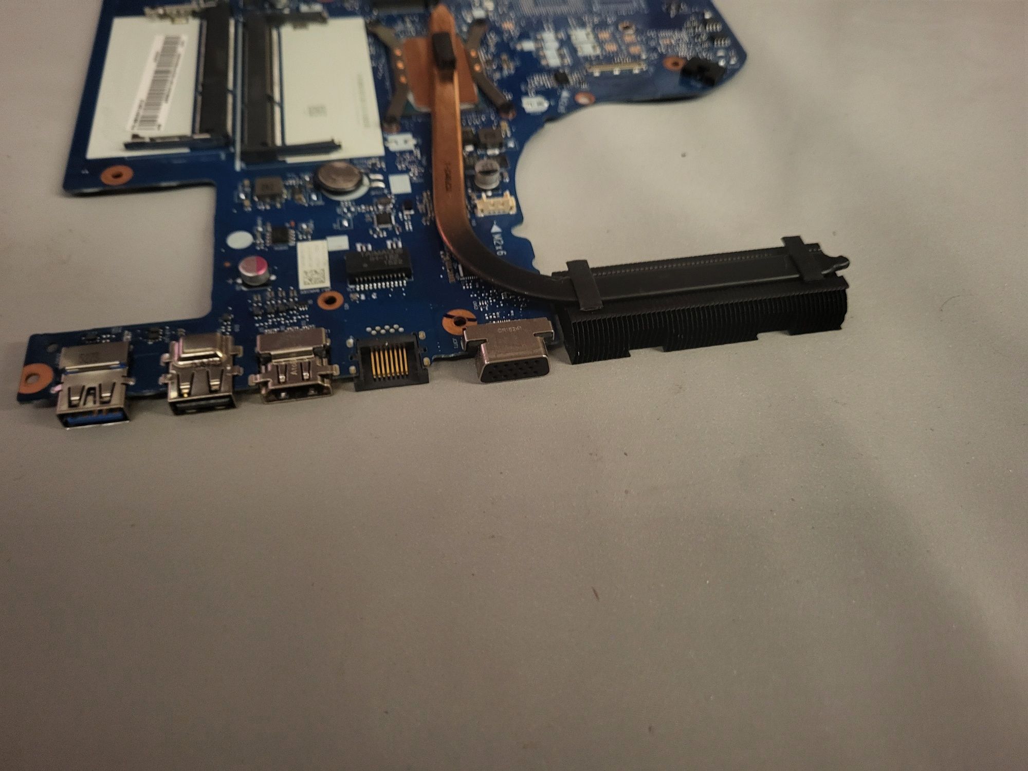 Sprzedam Płytę głowną + procesor i3 do laptopa LENOVO G70 - 80