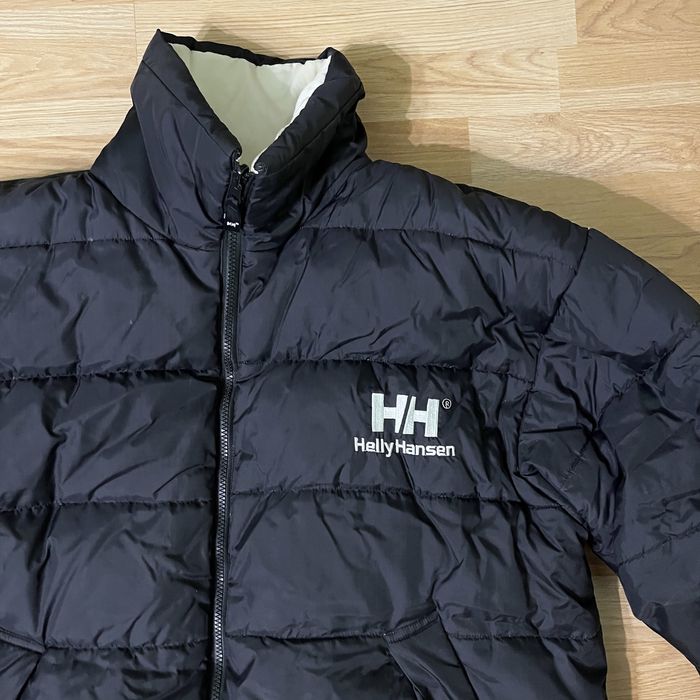 Пуховик Helly Hansen