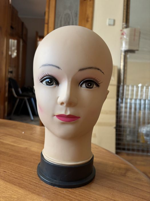 манекени -голови