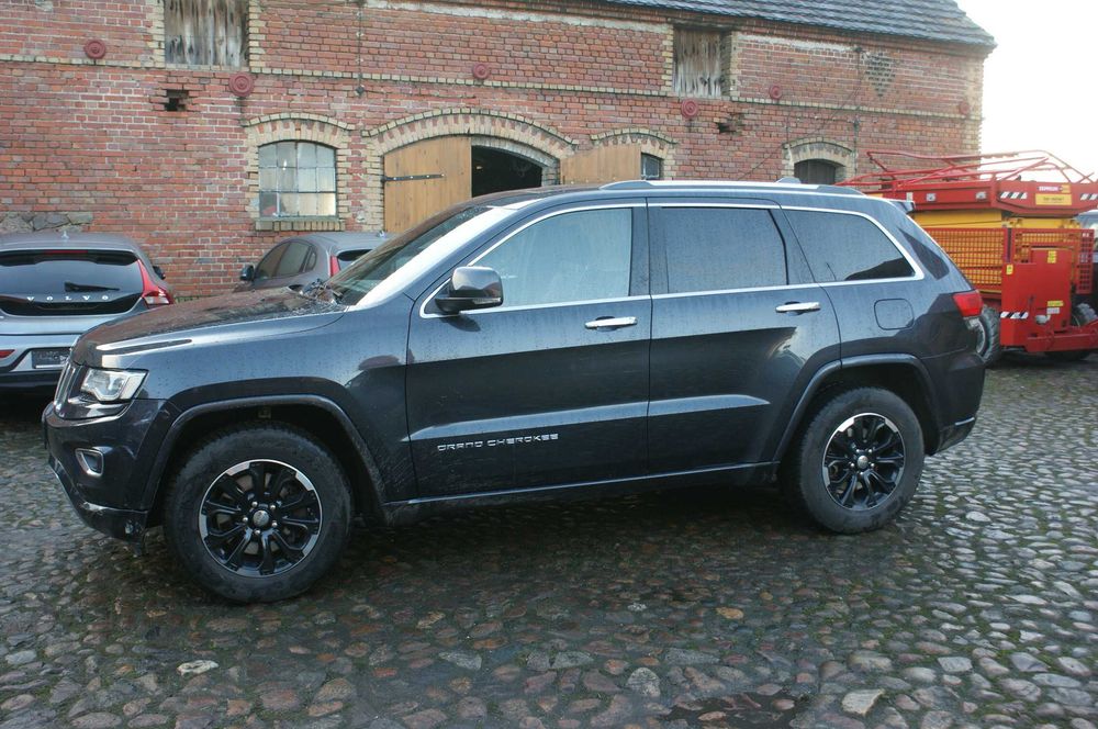 Jeep Grand Cherokee 3.0 CRD Overland Panorama Hak 3500
