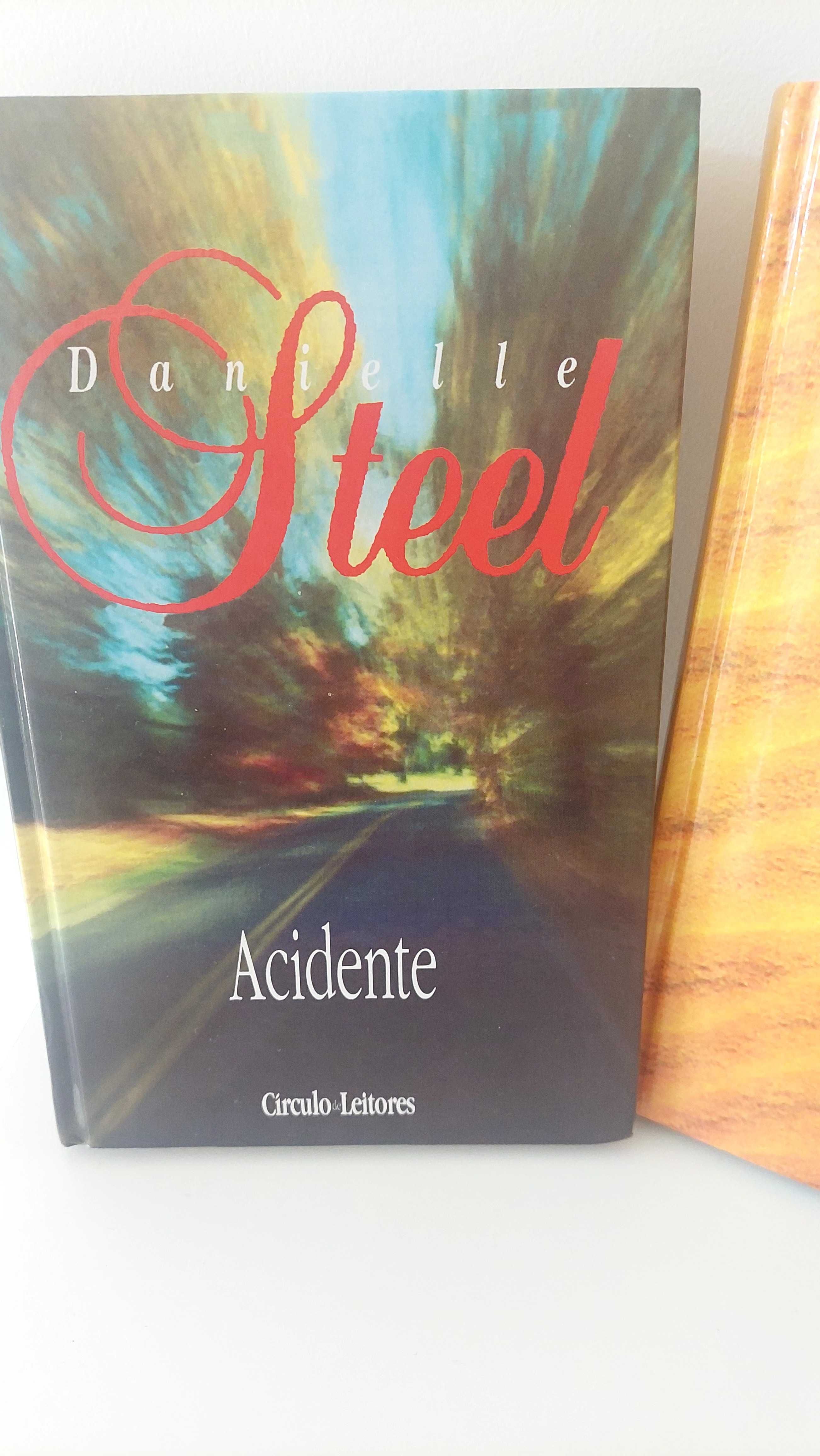 " Acidente"  e "A Filha do Diplomata"