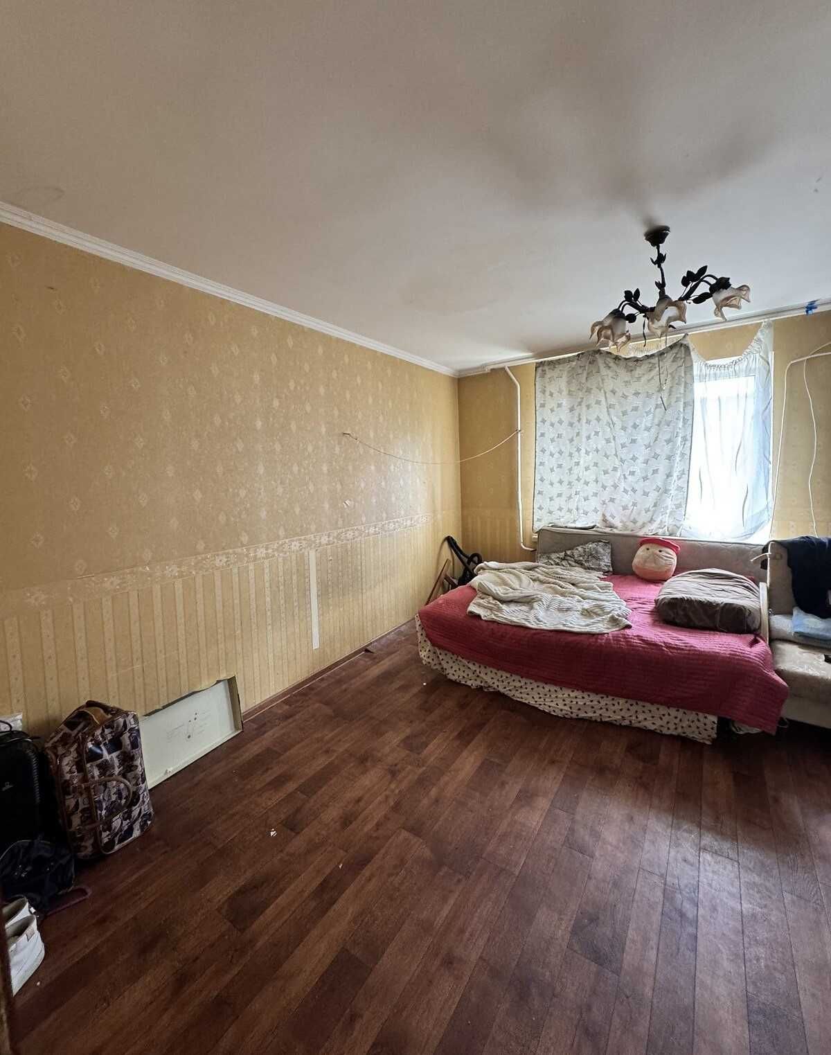39447 продаж 2 кімнатної квартири на вул. Романа Шухевича
