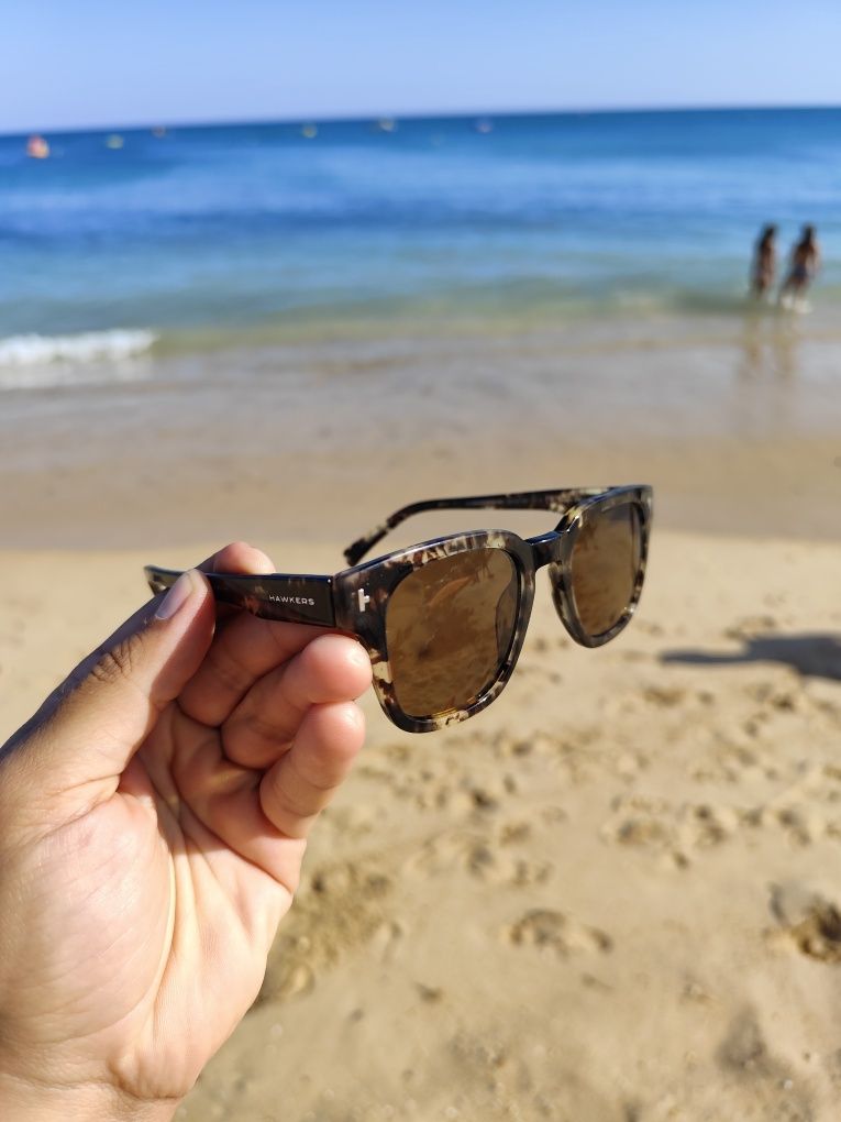 Oculos hawkers tartaruga