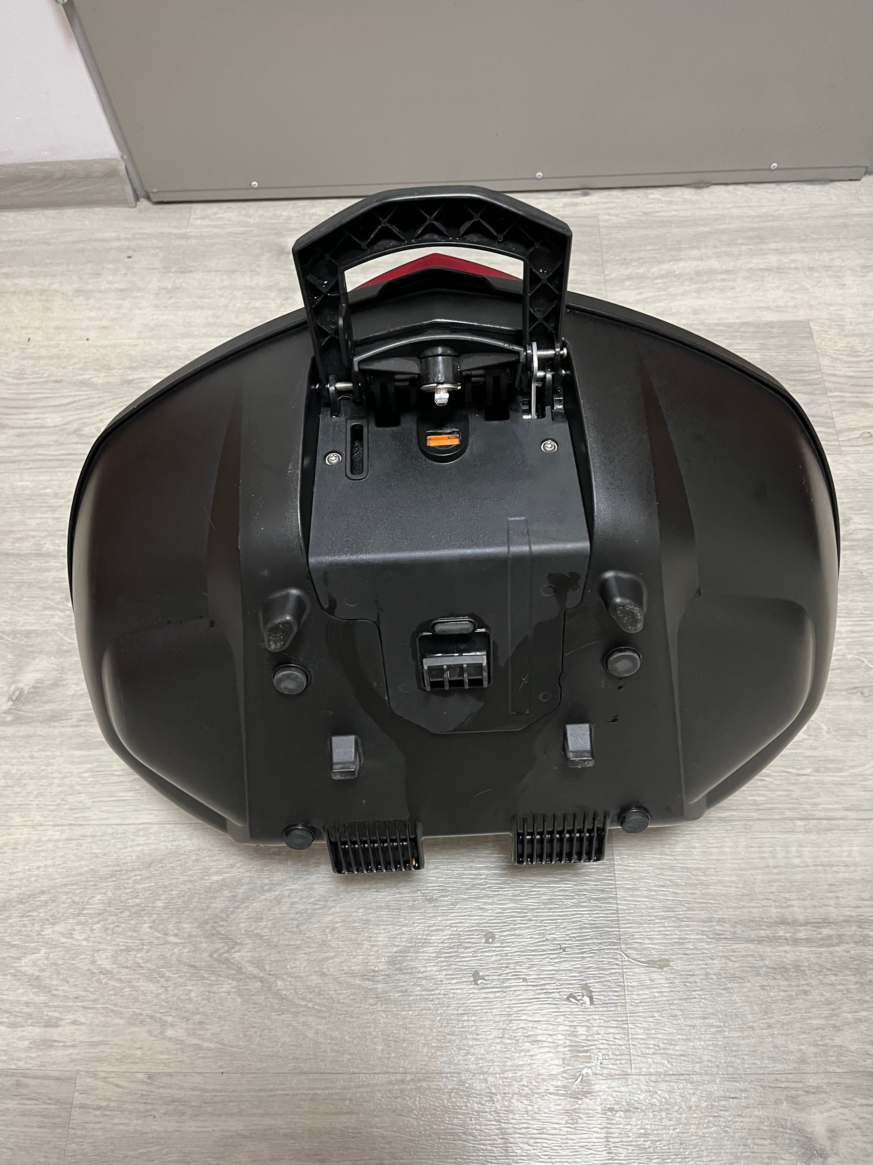 Kufer centralny Yamaha 50l