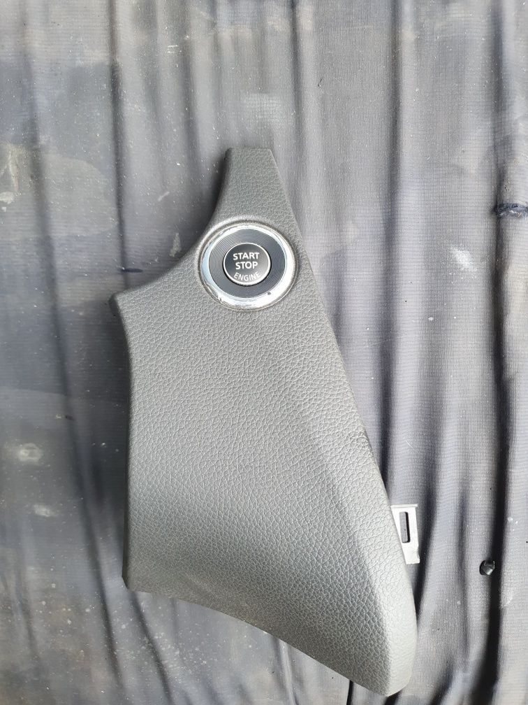 Elementy, plastiki, kratki deski rozdzielczej Nissan qashqai j11