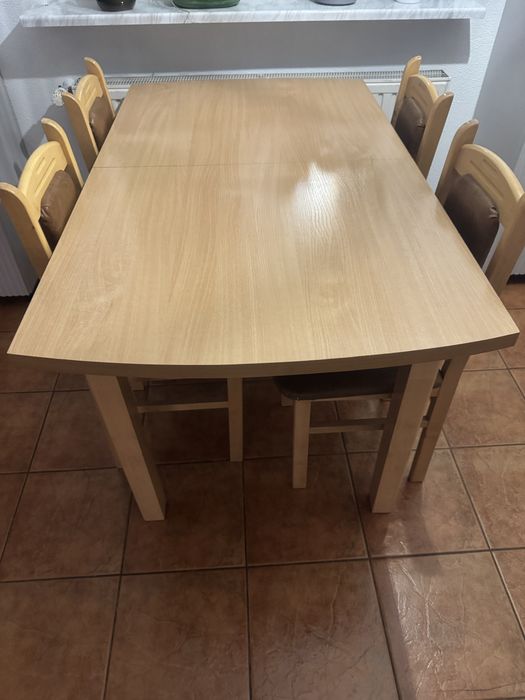 Stół+krzesła 4 szt oddam za darmo