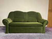 Sofa rozkładana + 2 pufy