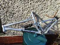 Rama Banshee Phantom V2 rozmiar XL i Cane Creek Double Barrel Air IL