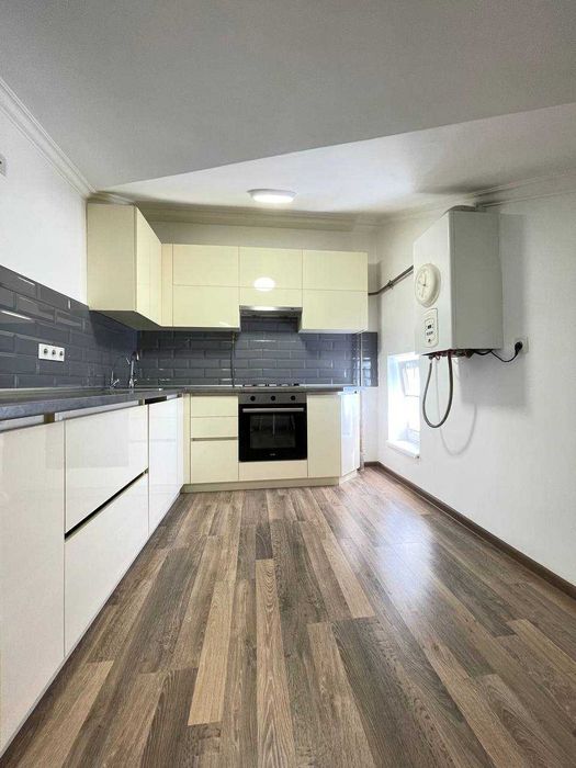 Продаж затишної 2 кім. квартири у ЖК Різдвяний