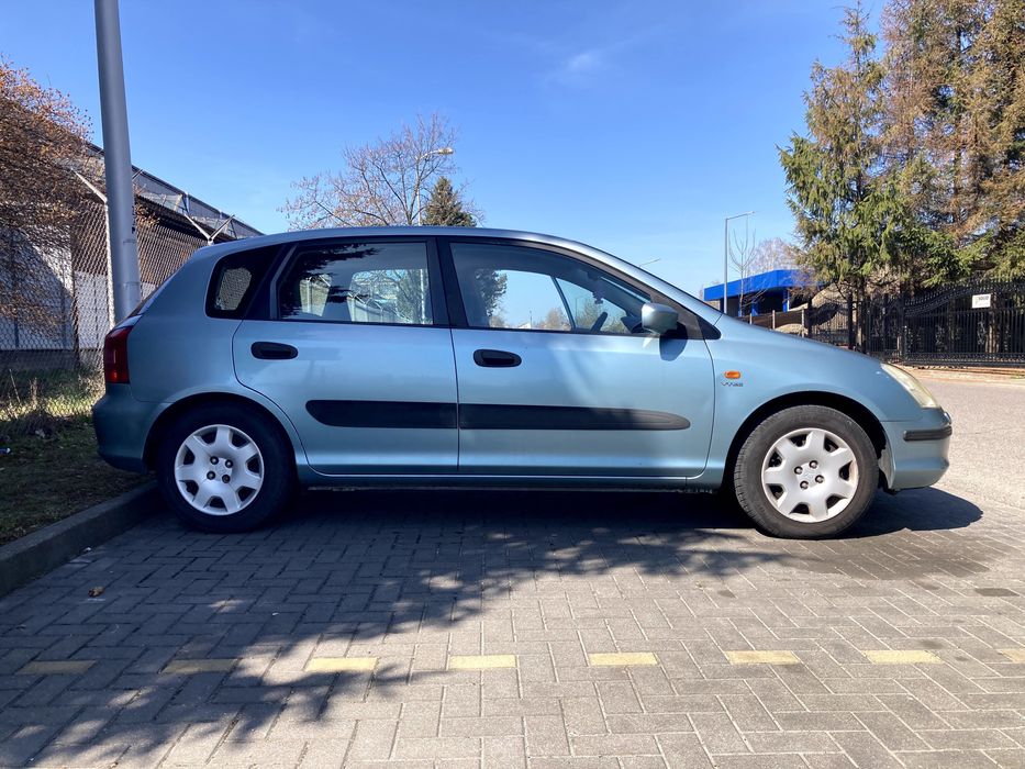 Honda Civic 7 Hatchback Uszkodzona