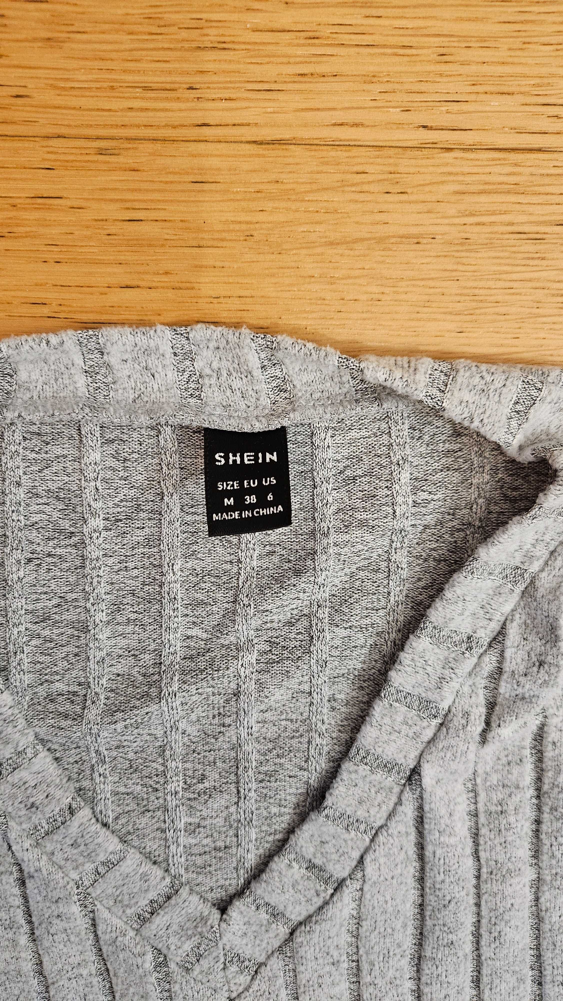 Sweter z baskinką