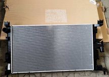 Радіатор охолодження Renault  Duster 2 Express K9K 1.5 dci