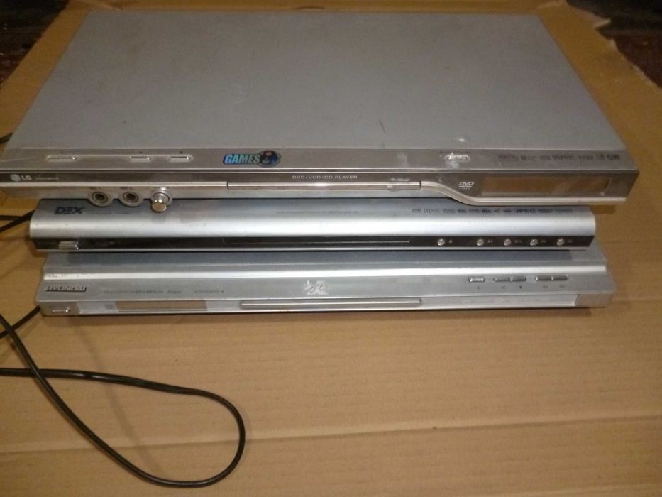 DVD-проигрыватель dex hyundai vga lg