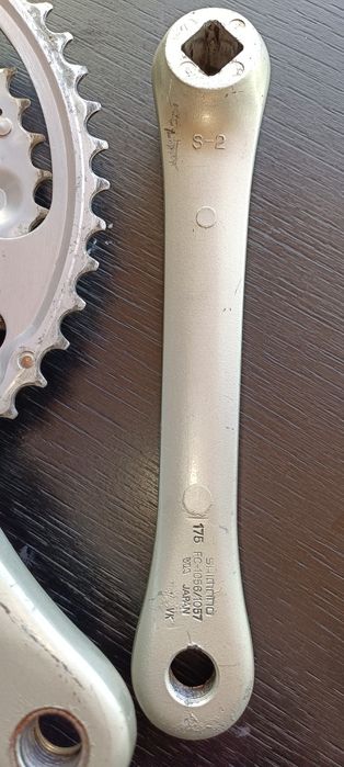 Pedaleira Shimano 105