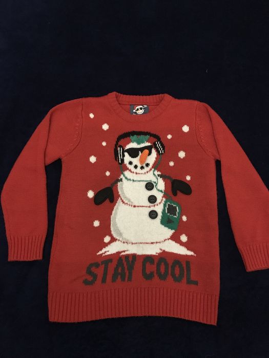 Свитер новогодний