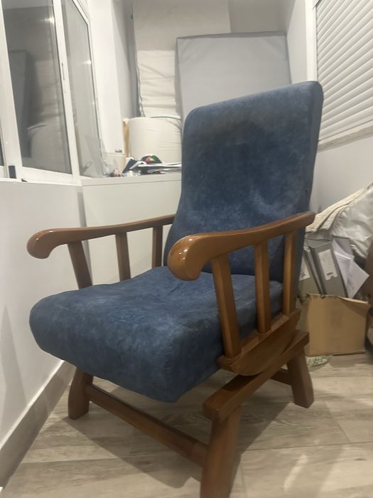 Cadeirao de baloiço bom estado para a idade