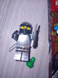 Lego ninjago minifigurka z żabka cole