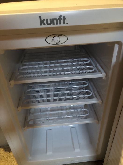 Arca vertical branca