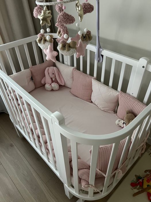 Ліжечко дитяче..