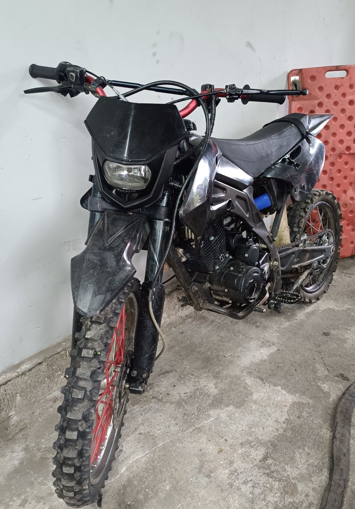 Diabolini XB 250