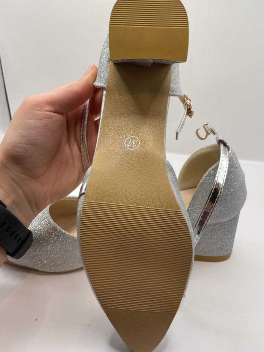 Sandały damskie z ananasem 37 A22