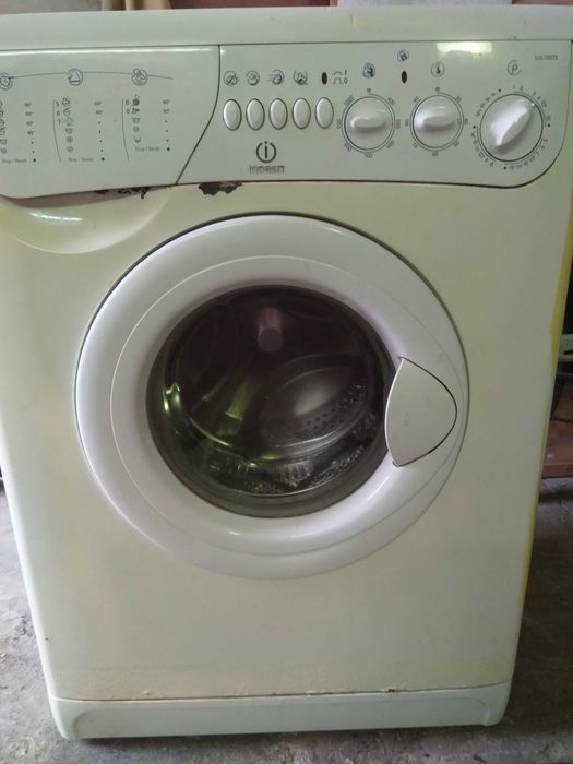 Стиральная машина indesit