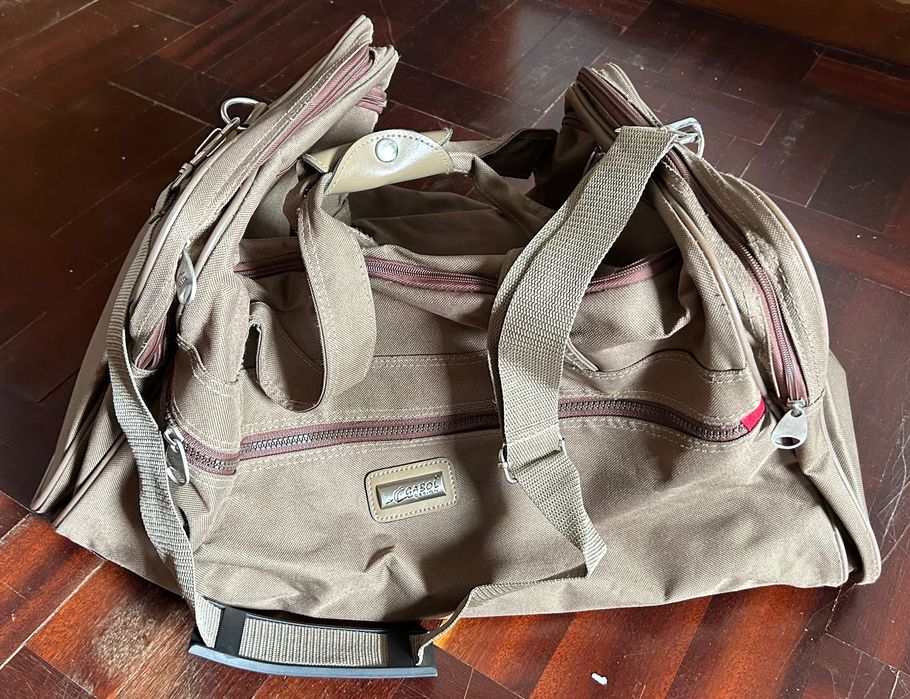 Saco de Viagem Tira Colo Mão Gabol Vintage