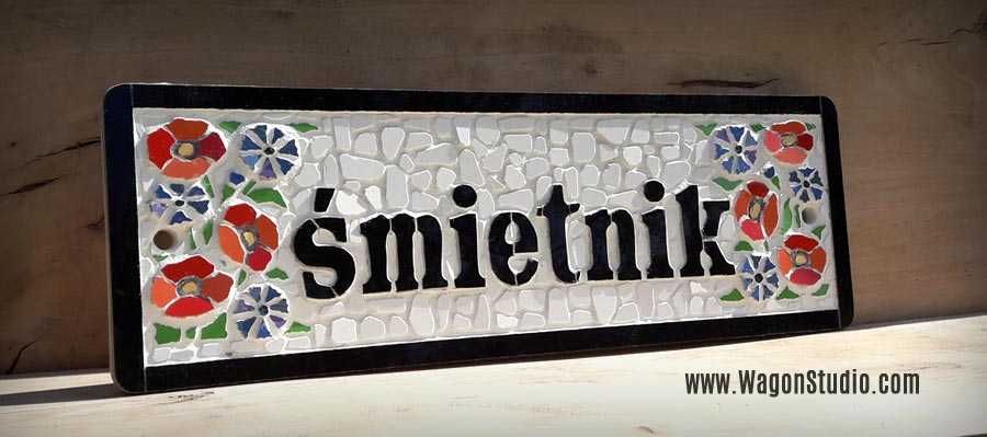 Tabliczka adresowa ceramiczna. Numer, numery na dom. Szyld reklamowy.